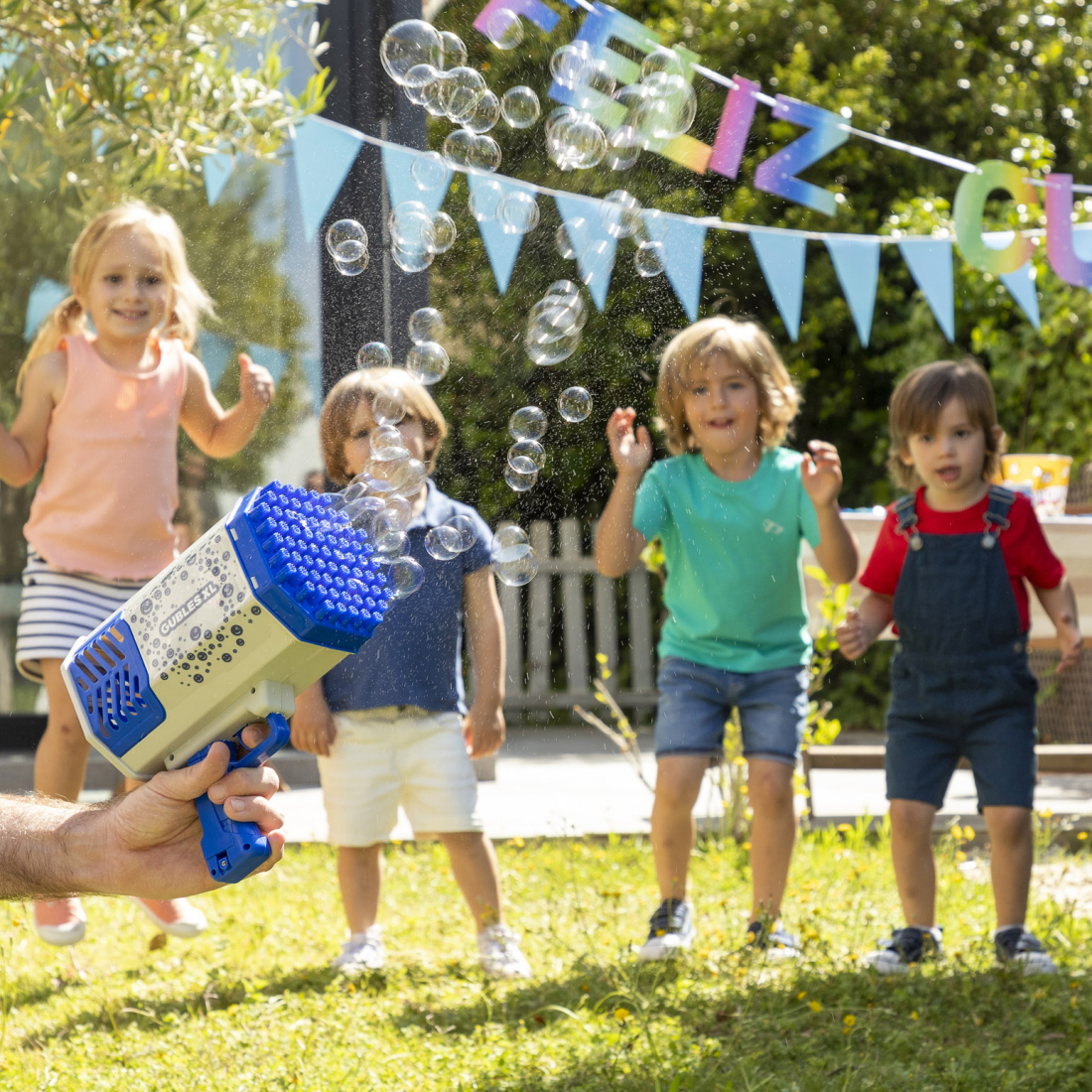 Riesige Blasenpistole
