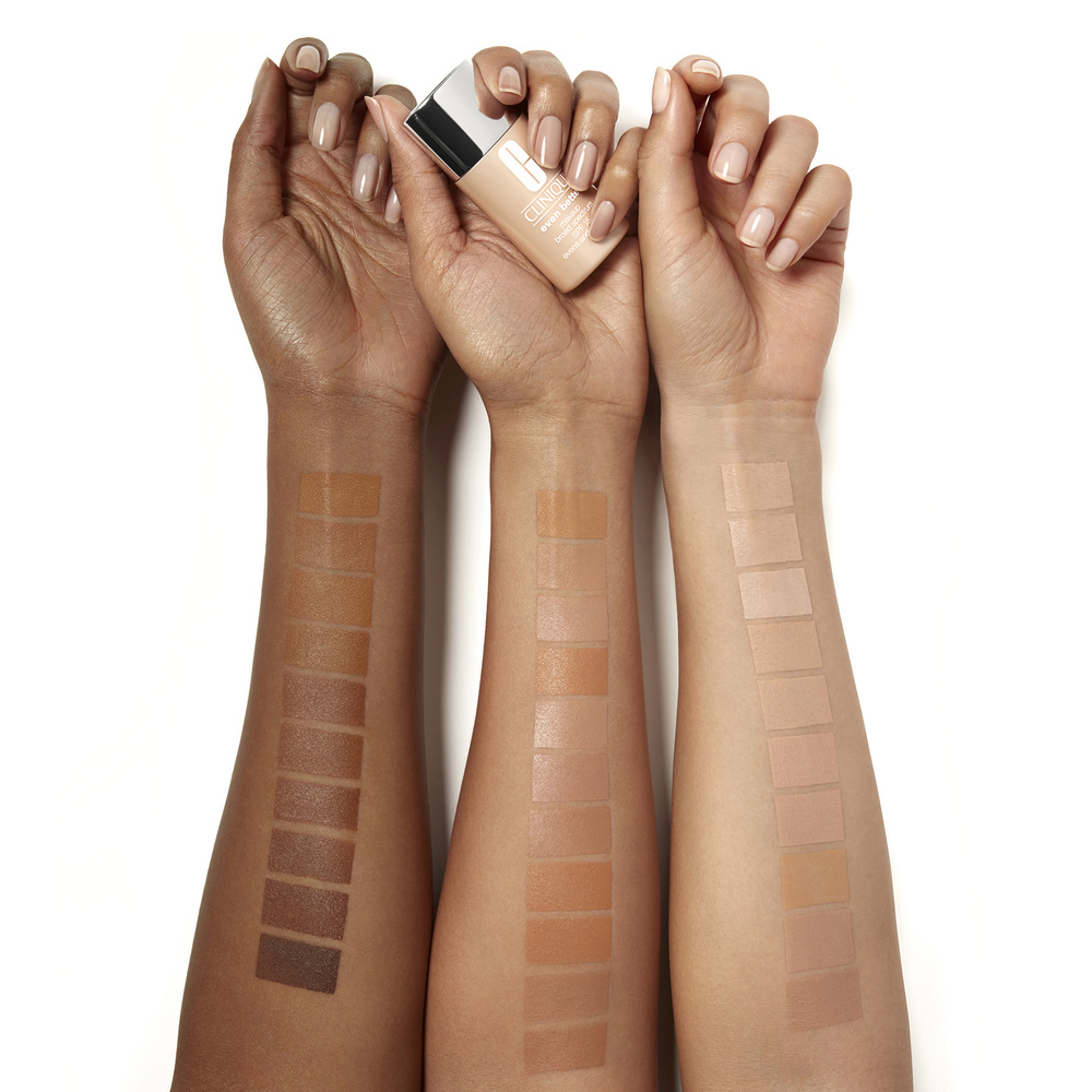 Fond de teint 'Even Better SPF15' - WN 124 Sienna 30 ml