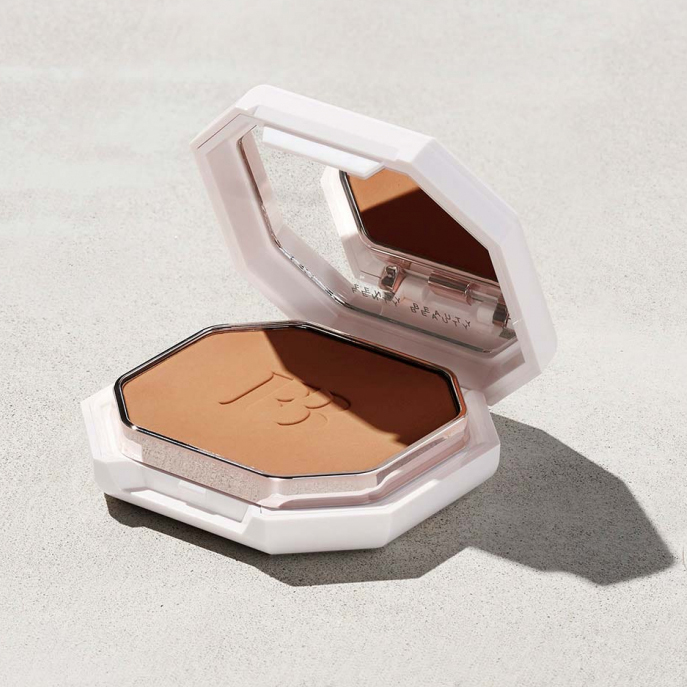 'Pro Filt’r Soft Matte' Powder Foundation - 300 Medium-Warm Golden Undertone 9.1 g