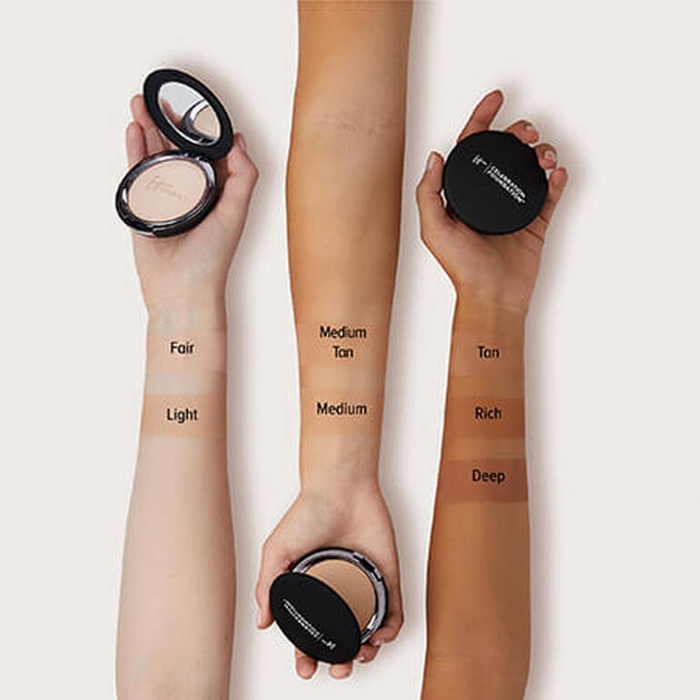 'Celebration' Powder Foundation - Rich 9 g