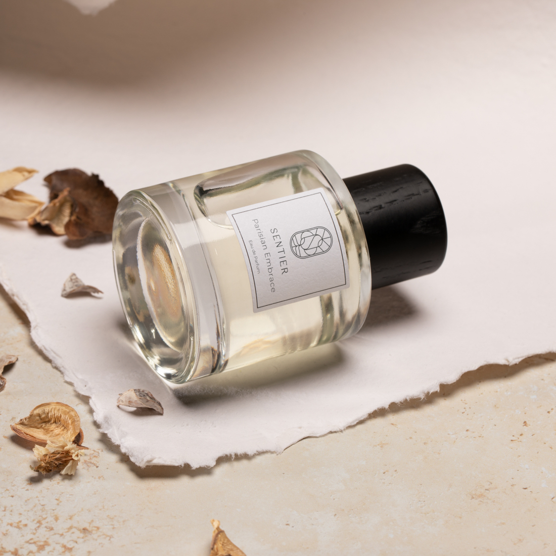 'Parisian Embrace' Eau De Parfum - 100 ml