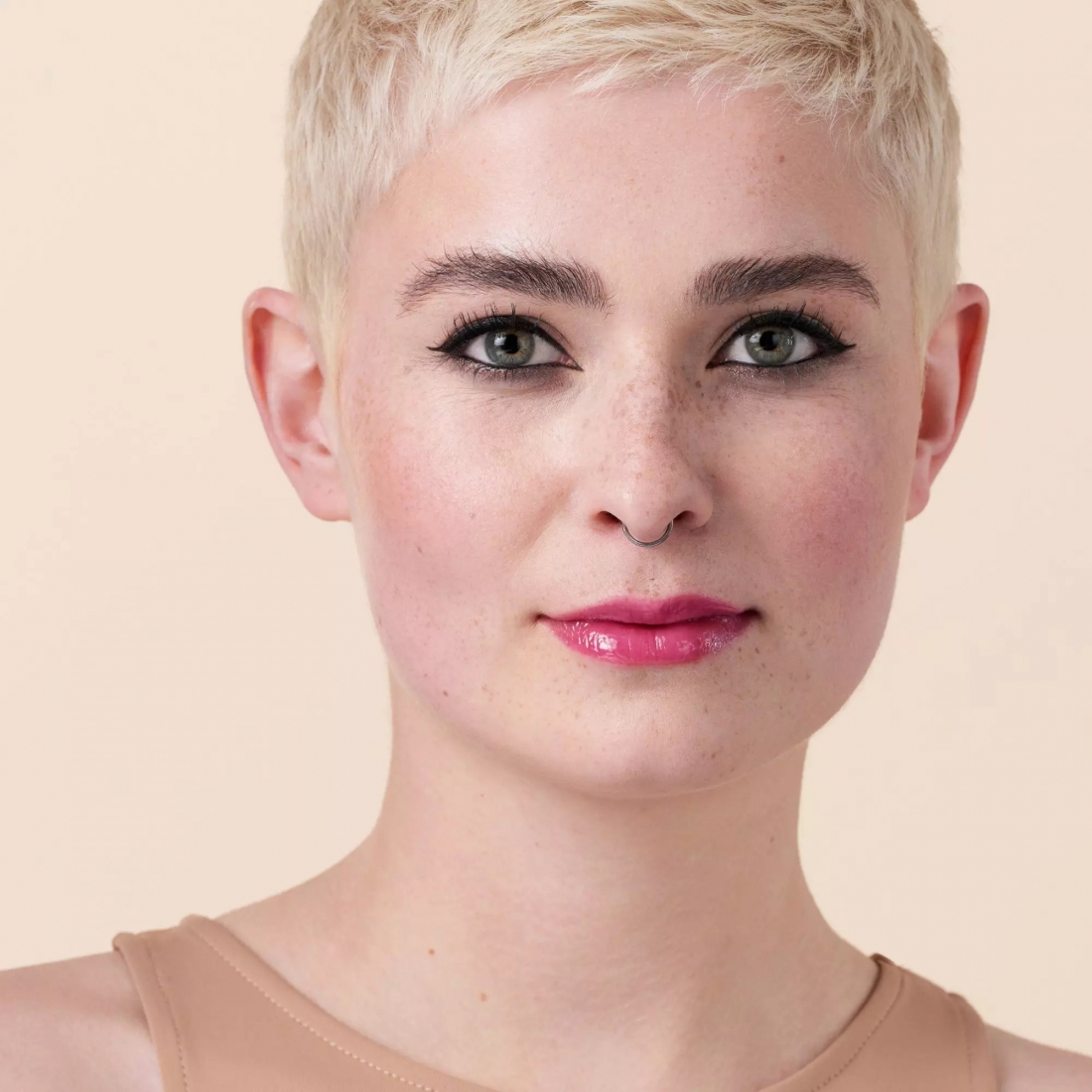 Huile à lèvres 'Glossin' Glow Tinted' - 040 Glossip Girl 4 ml