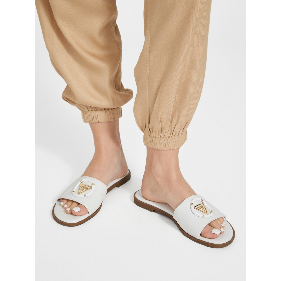 Women's 'Magnify' Flat Sandals