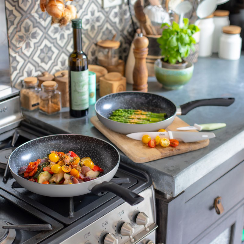 Set de 2 poêles aspect pierre