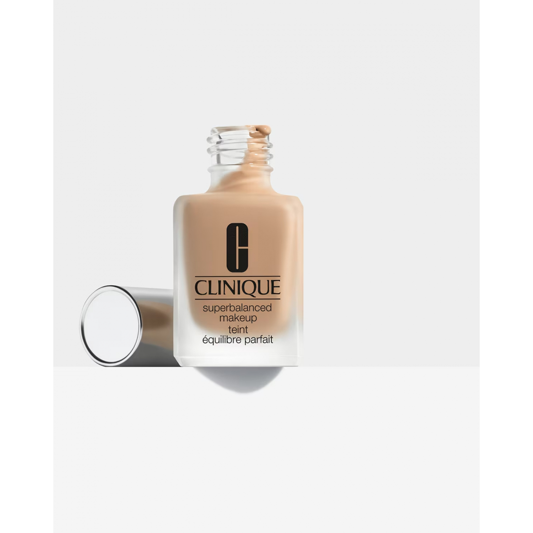 'Superbalanced Teint Équilibre Parfait' Foundation - CN 62 Porcelain Beige 30 ml