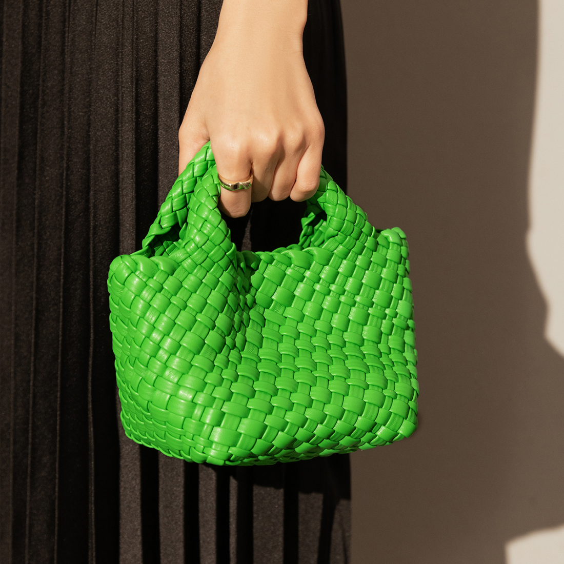 'Mini Woven' Henkeltasche für Damen