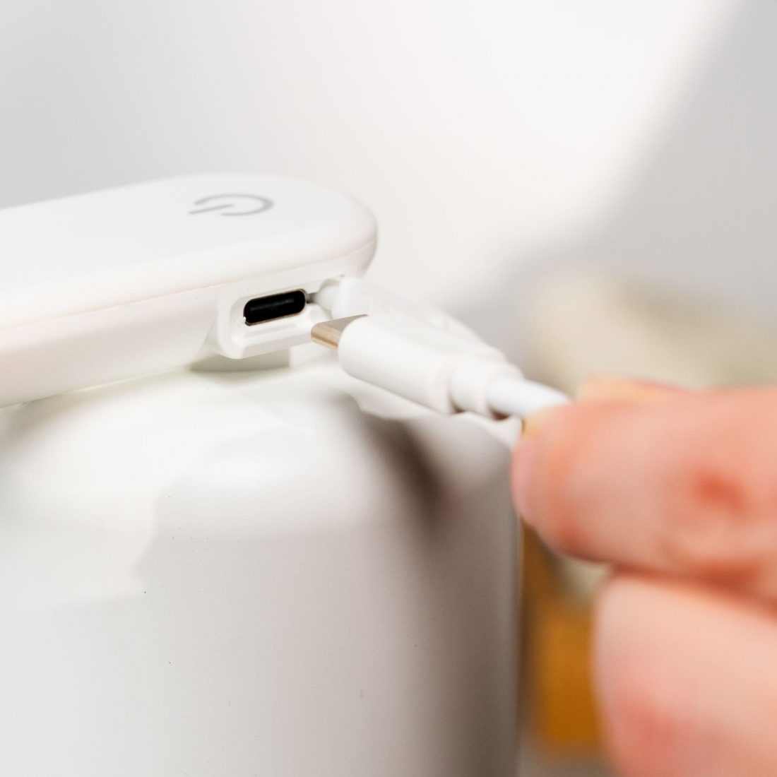 Distributeur Automatique Rechargeable de Savon Mousse Bitefom