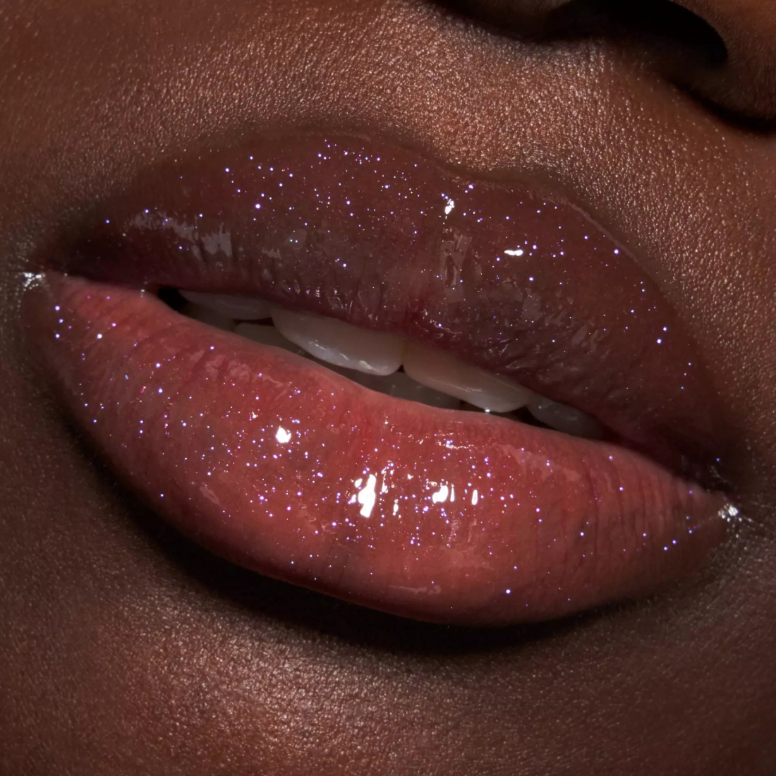 Brillant à lèvres volumateur 'Max It Up Extreme' - 050 Beam Me Away 4 ml