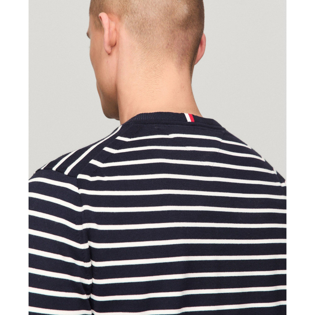 Pull 'Essential Solid Crew Neck' pour Hommes