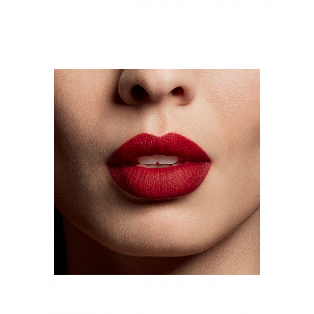 Rouge à lèvres liquide 'Le Rouge Parfum Matte' - Intoxicating Rouge 3 ml