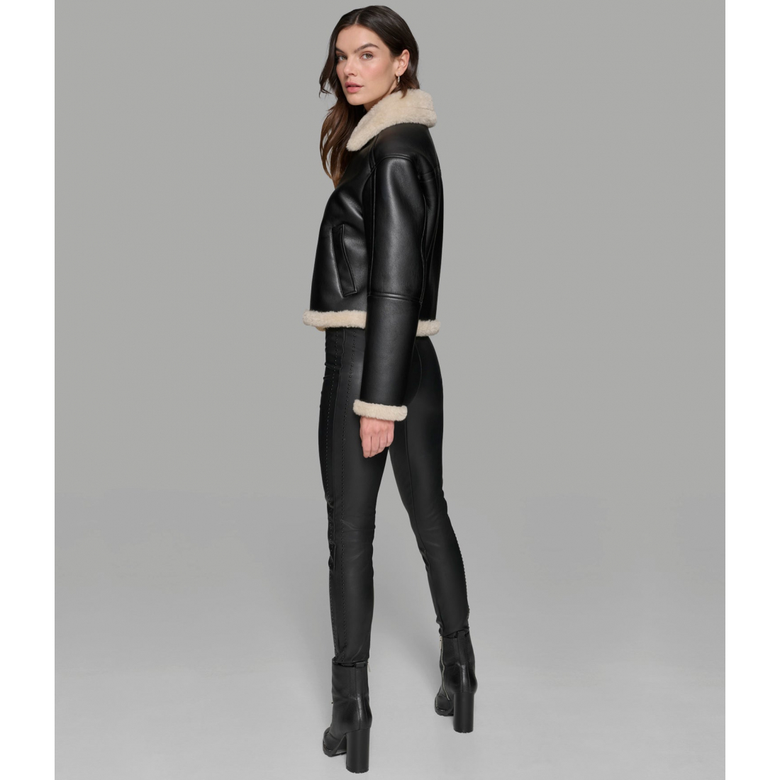Women's 'Cropped Faux Leather Jacket With Faux Shearling'