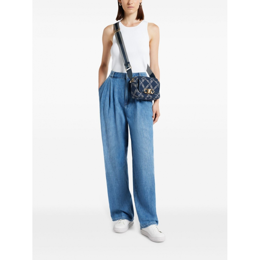 Women's 'Pleated' Jeans