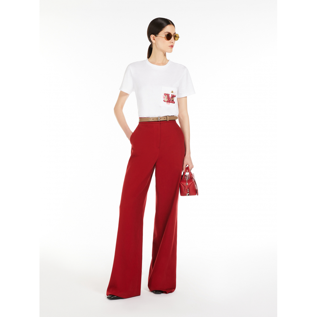 T-shirt 'With Embroidered Pocket' pour Femmes