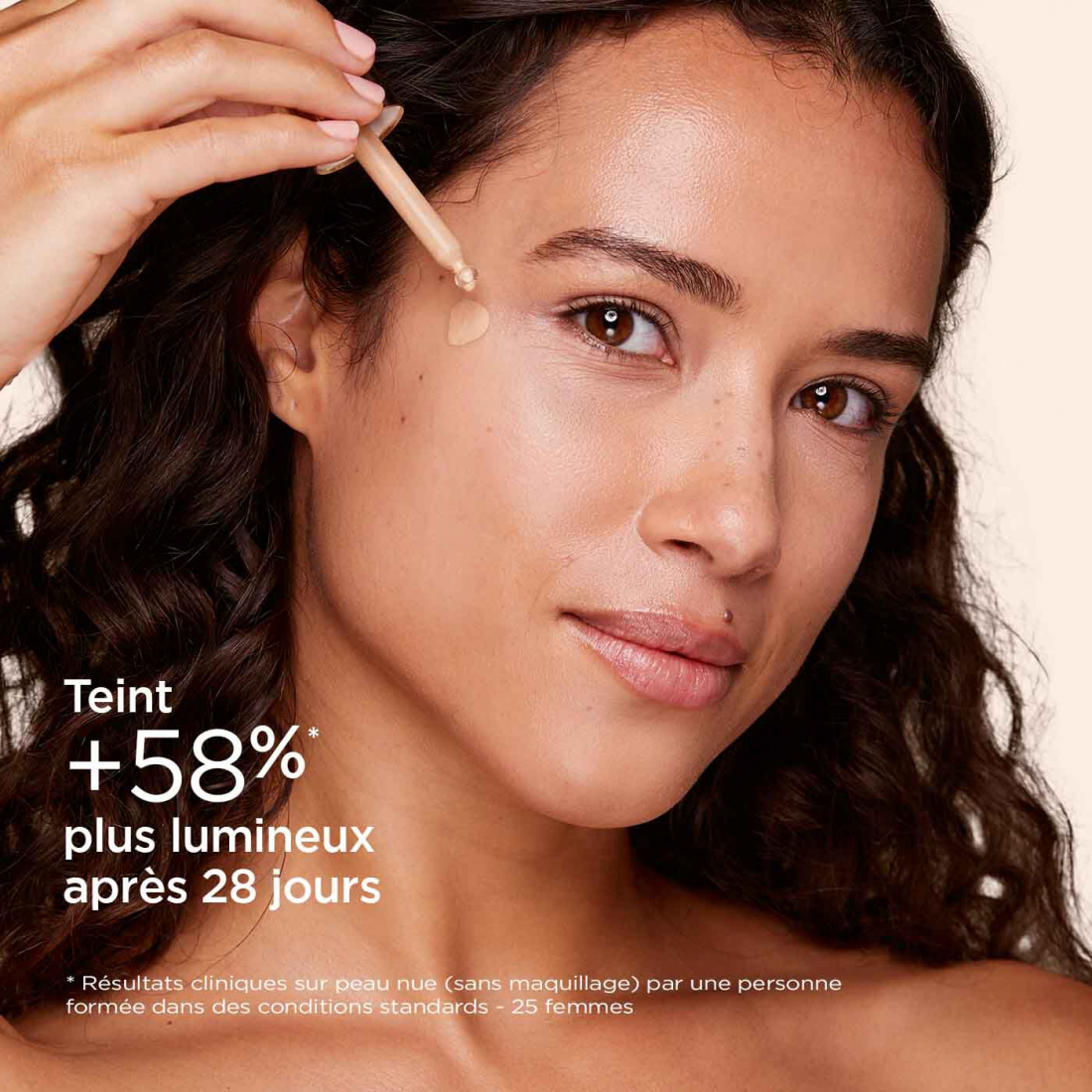 Fond de teint 'Skin Illusion Natural Hydrating SPF15' - 117 Hazelnut 30 ml