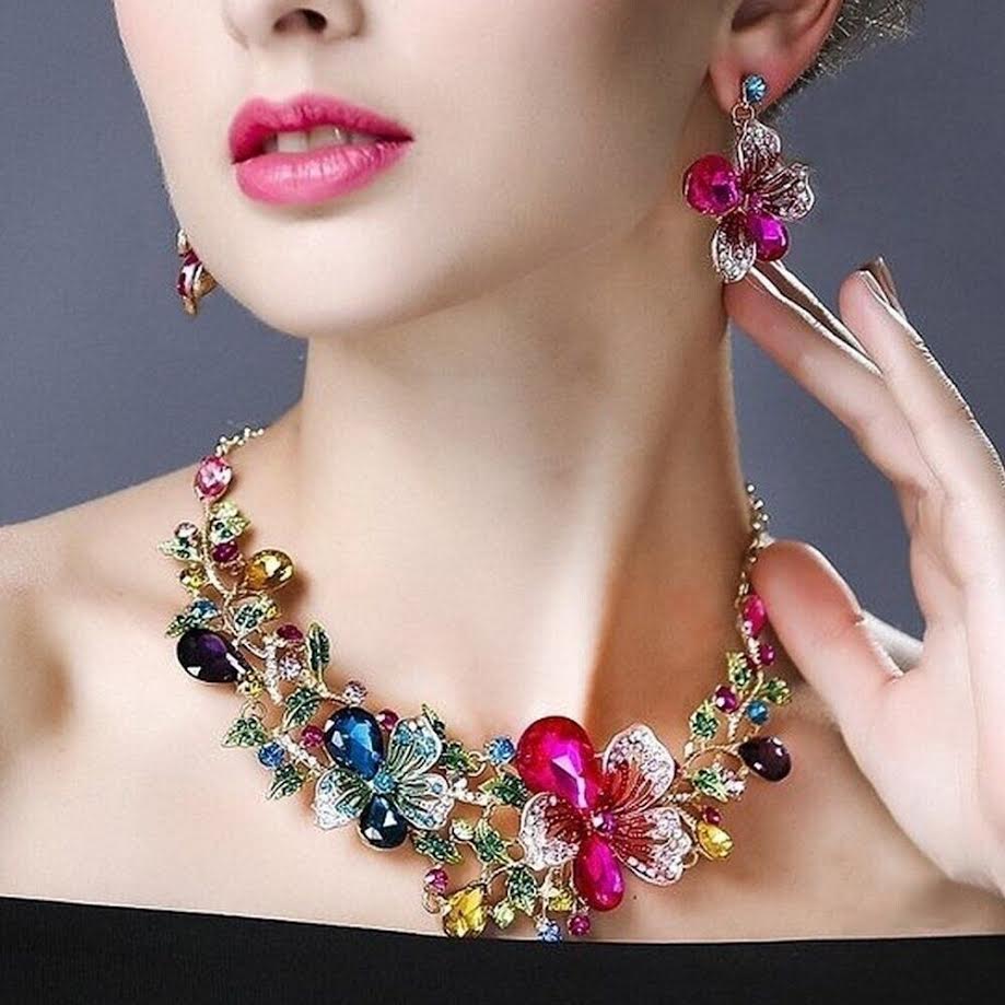 Collier 'Vibrant Floral Bouquet' pour Femmes