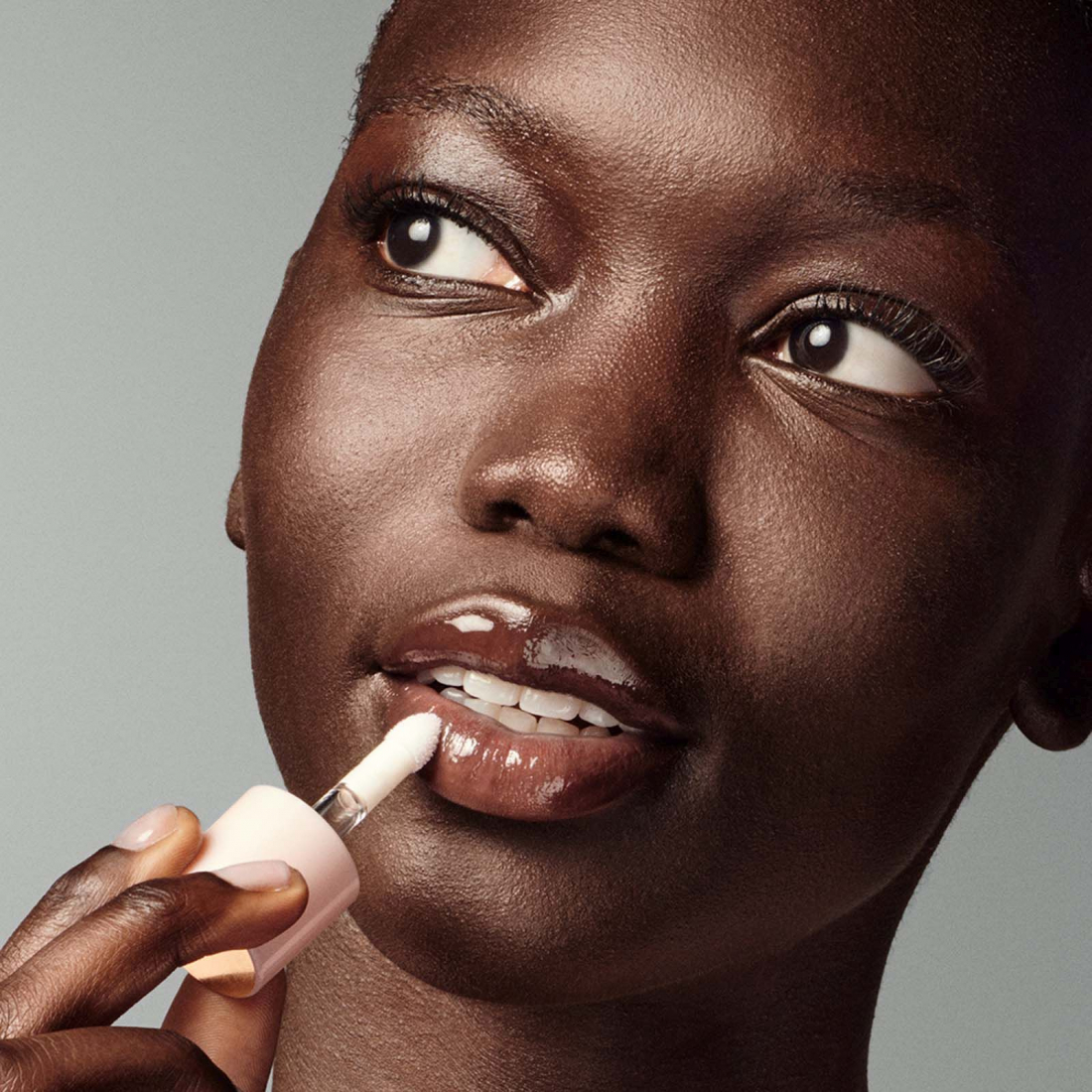 Sérum pour les lèvres 'Pure Color Envy Nighttime Rescue Oil' - 9 ml