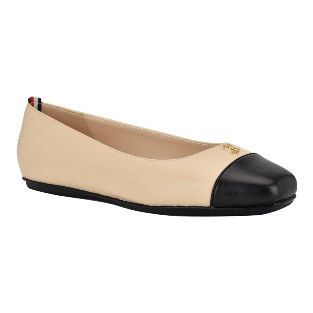 'Bekim Cap Toe Ballet Flats' pour Femmes