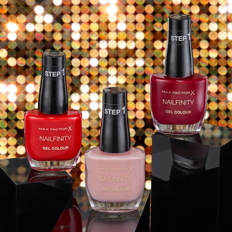 Vernis à ongles 'Nailfinity' - 300 Ruby Tuesday 12 ml