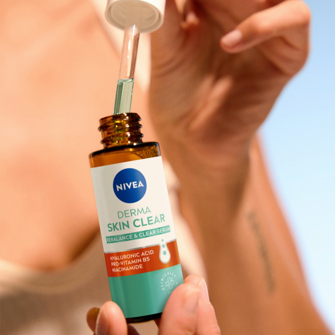 'DermaskinClear Rebalance& Clear' Face Scrub - 30 ml