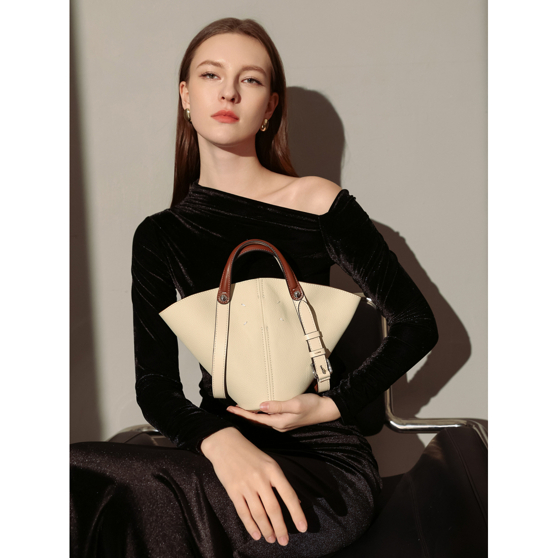 Women's 'Taormina Trapezoid' Top Handle Bag