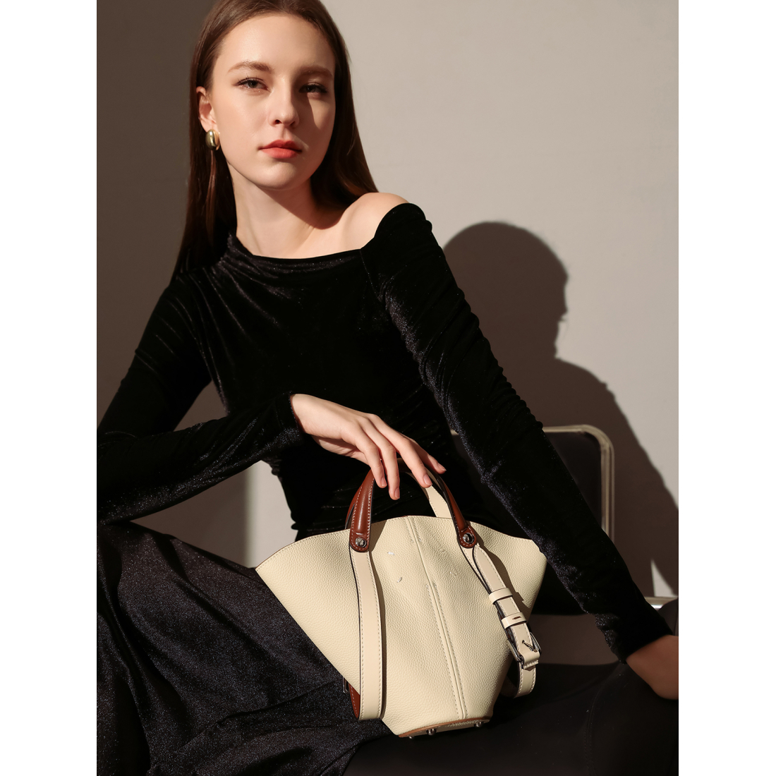 Women's 'Taormina Trapezoid' Top Handle Bag