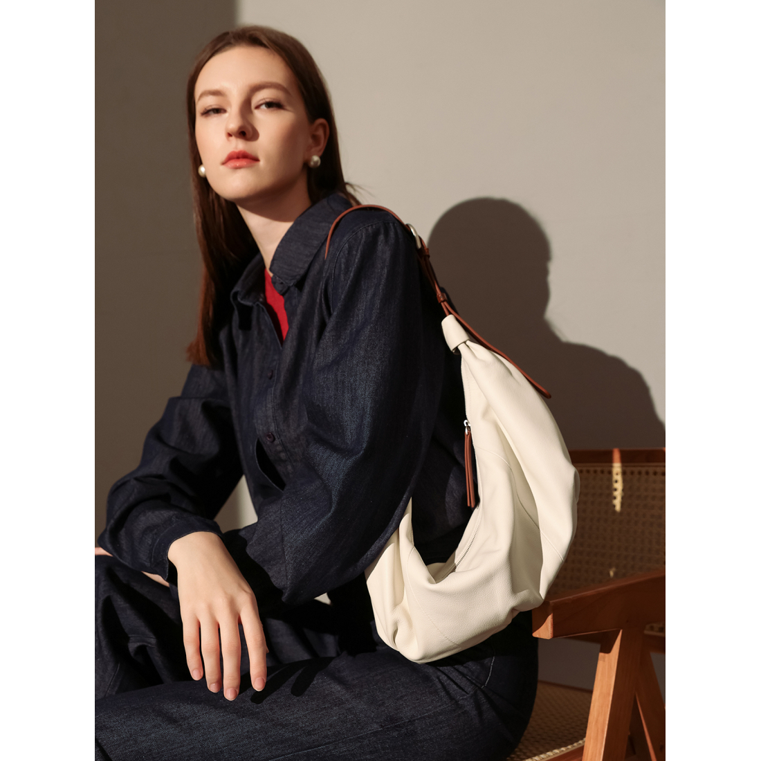 Women's 'Le Maison Croissant' Shoulder Bag