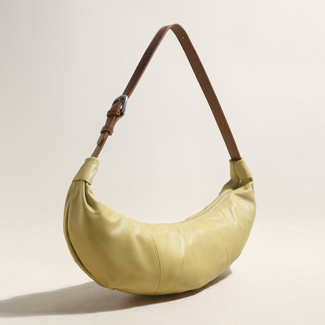 Women's 'Le Maison Croissant' Shoulder Bag