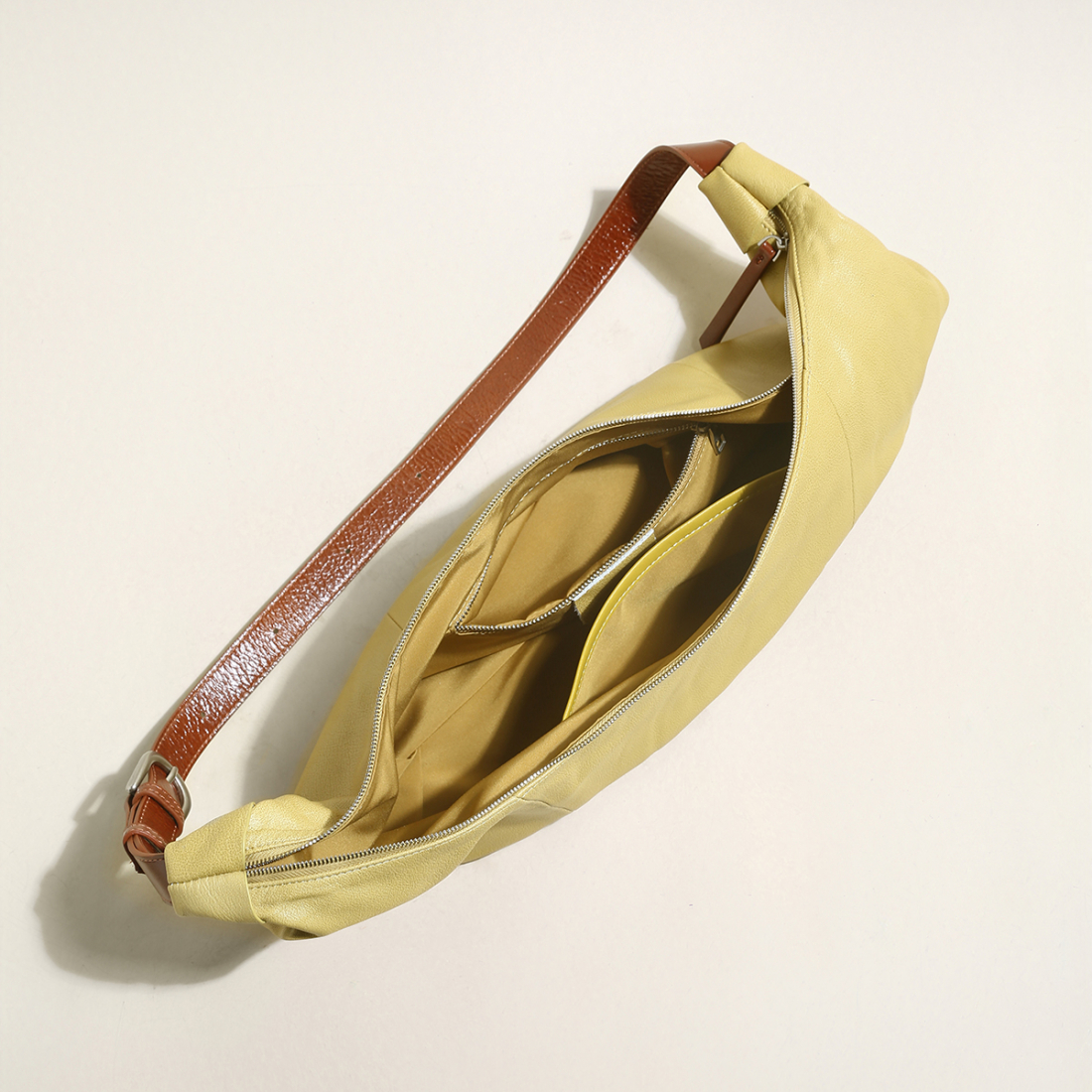 Women's 'Le Maison Croissant' Shoulder Bag