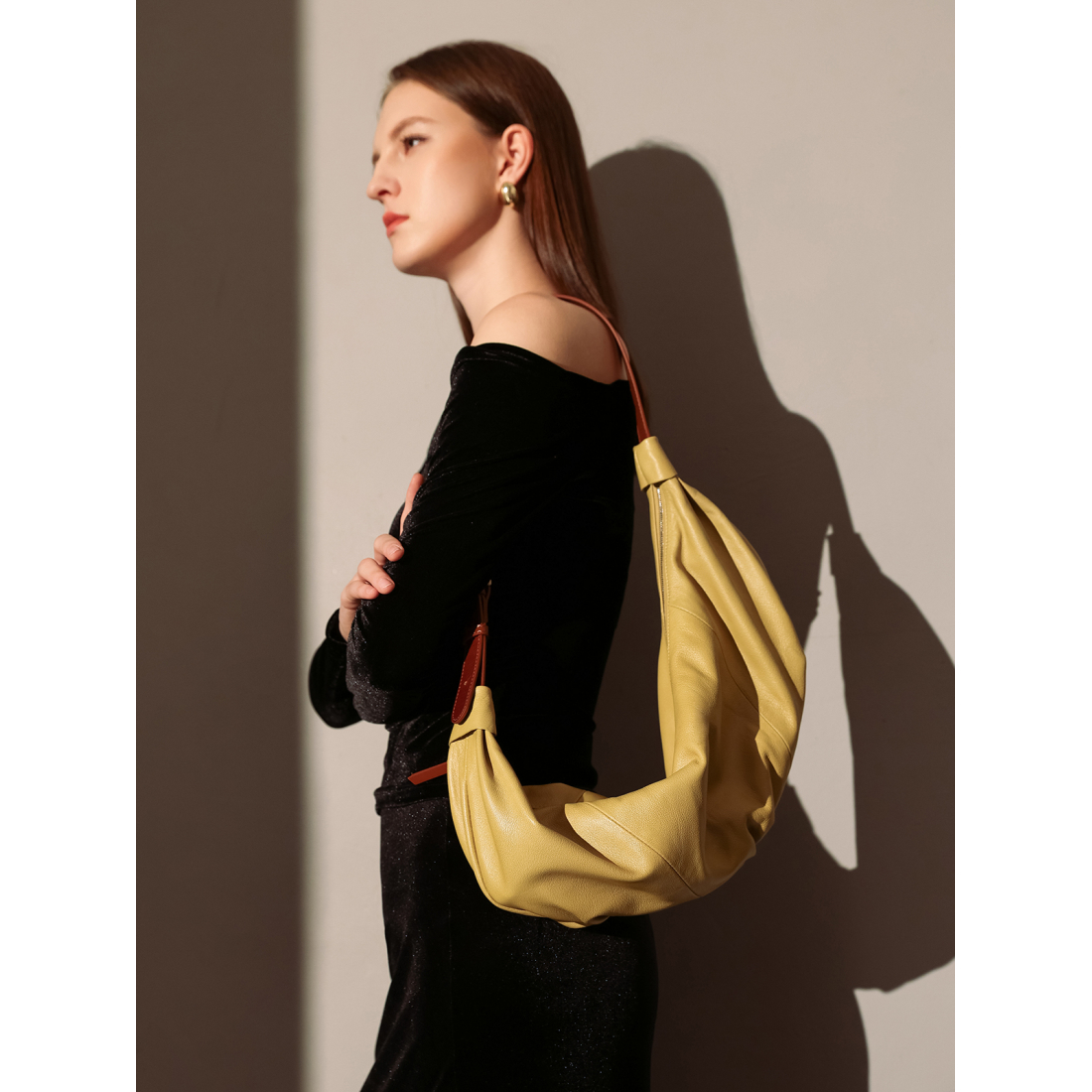 Women's 'Le Maison Croissant' Shoulder Bag