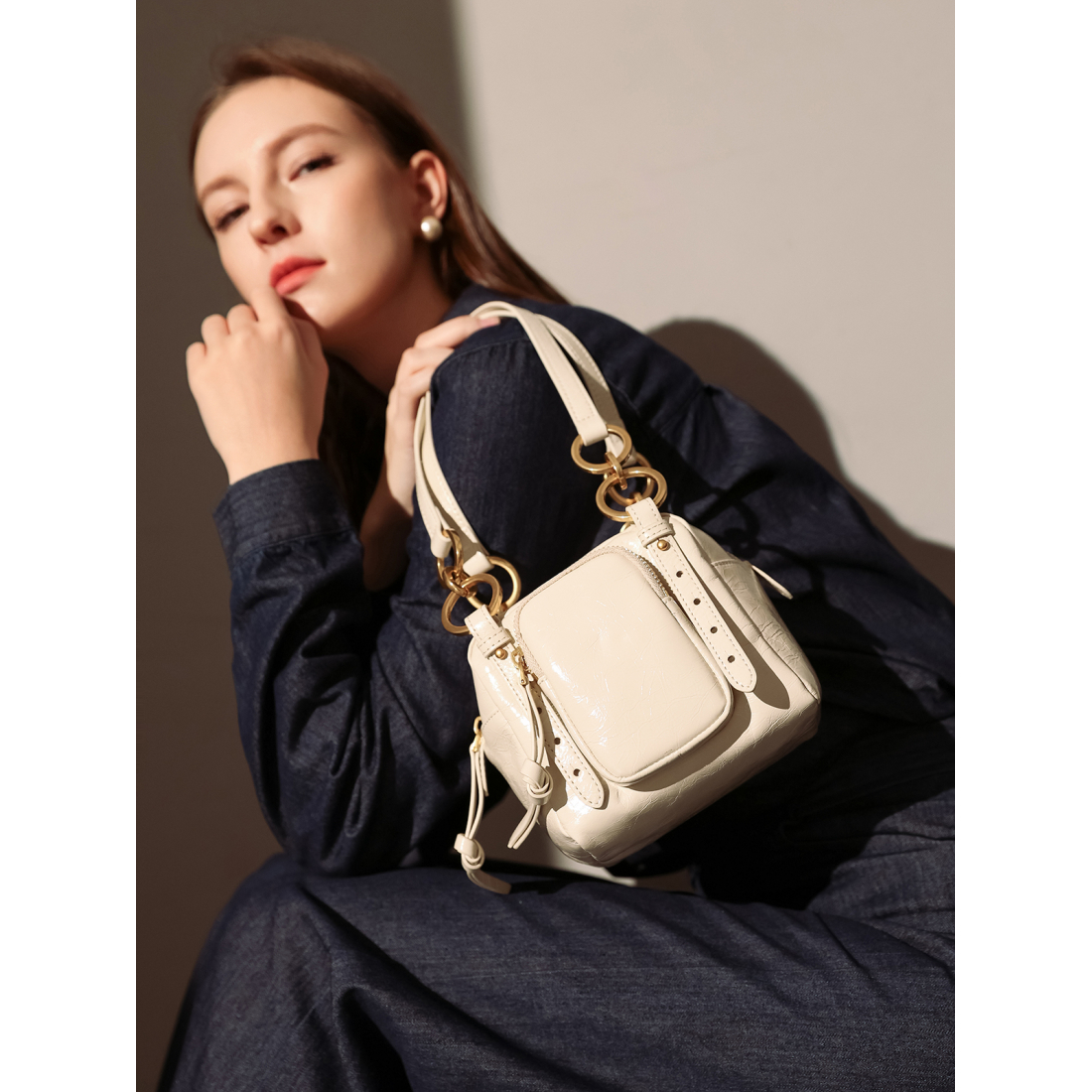 Women's 'Two Way Shiny Small' Shoulder Bag