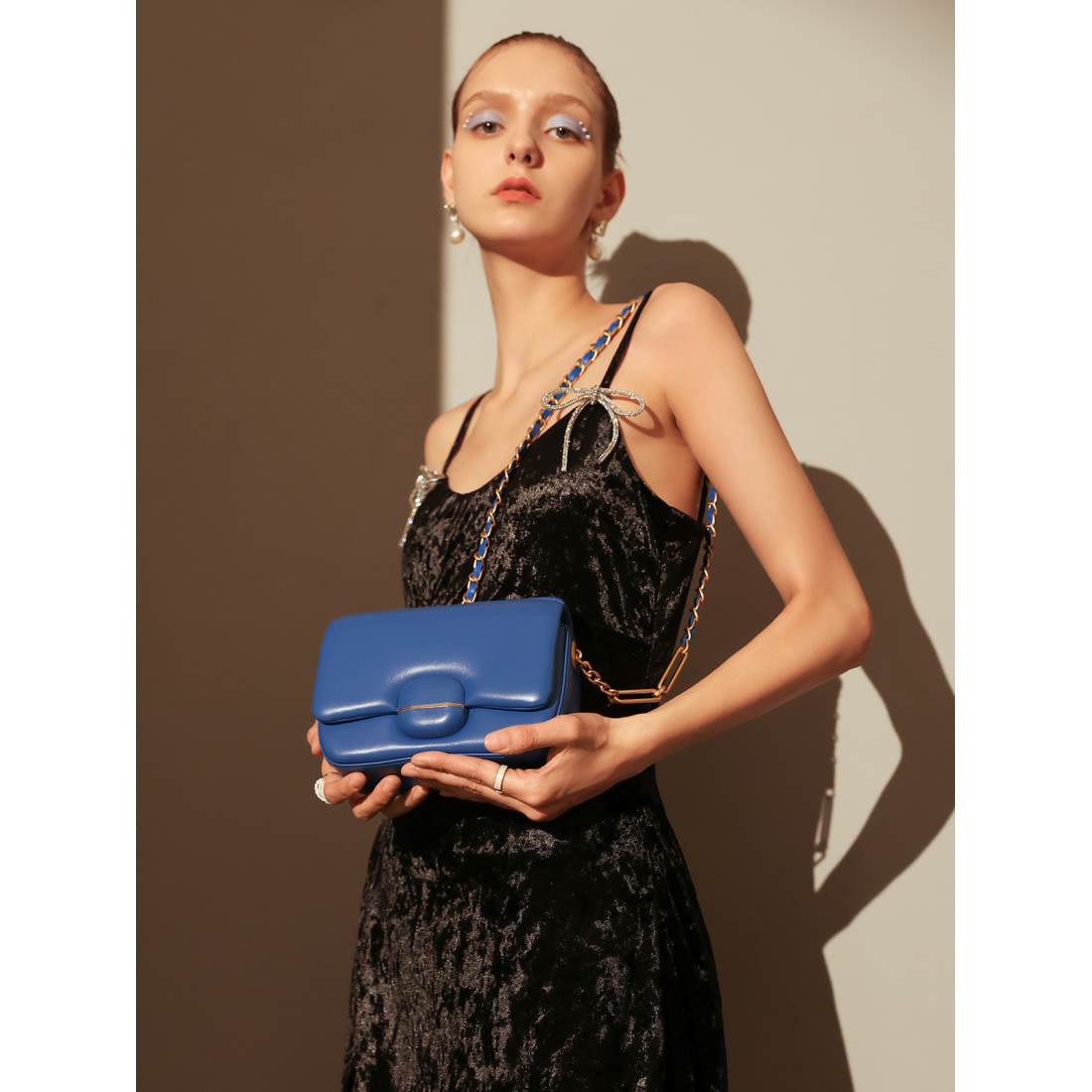 Women's 'Structured Buckle' Shoulder Bag