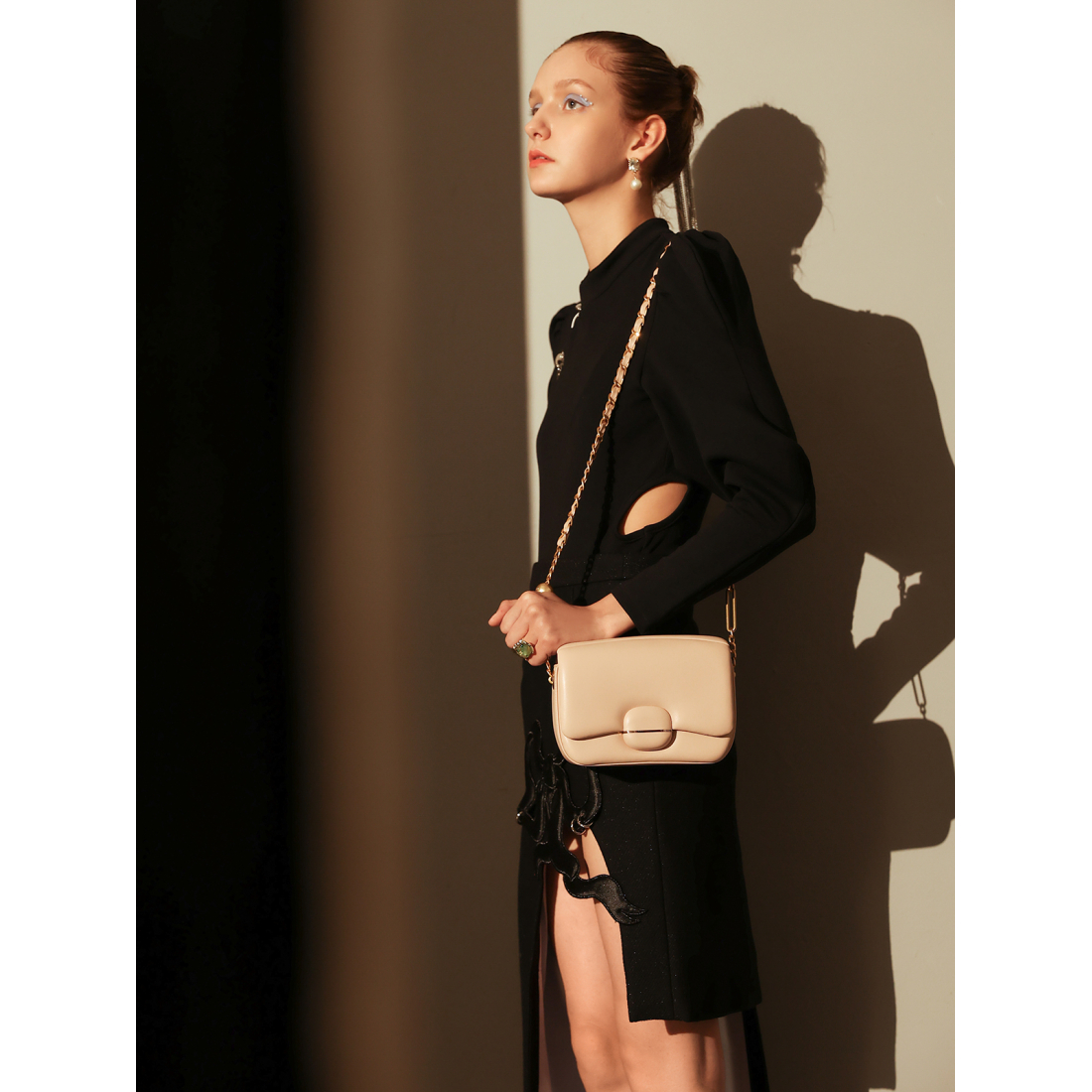 Women's 'Structured Buckle' Shoulder Bag