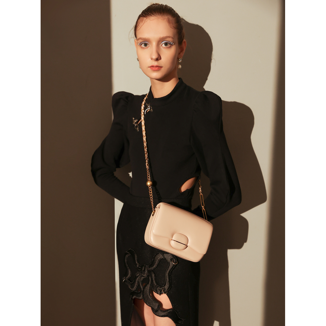 Women's 'Structured Buckle' Shoulder Bag