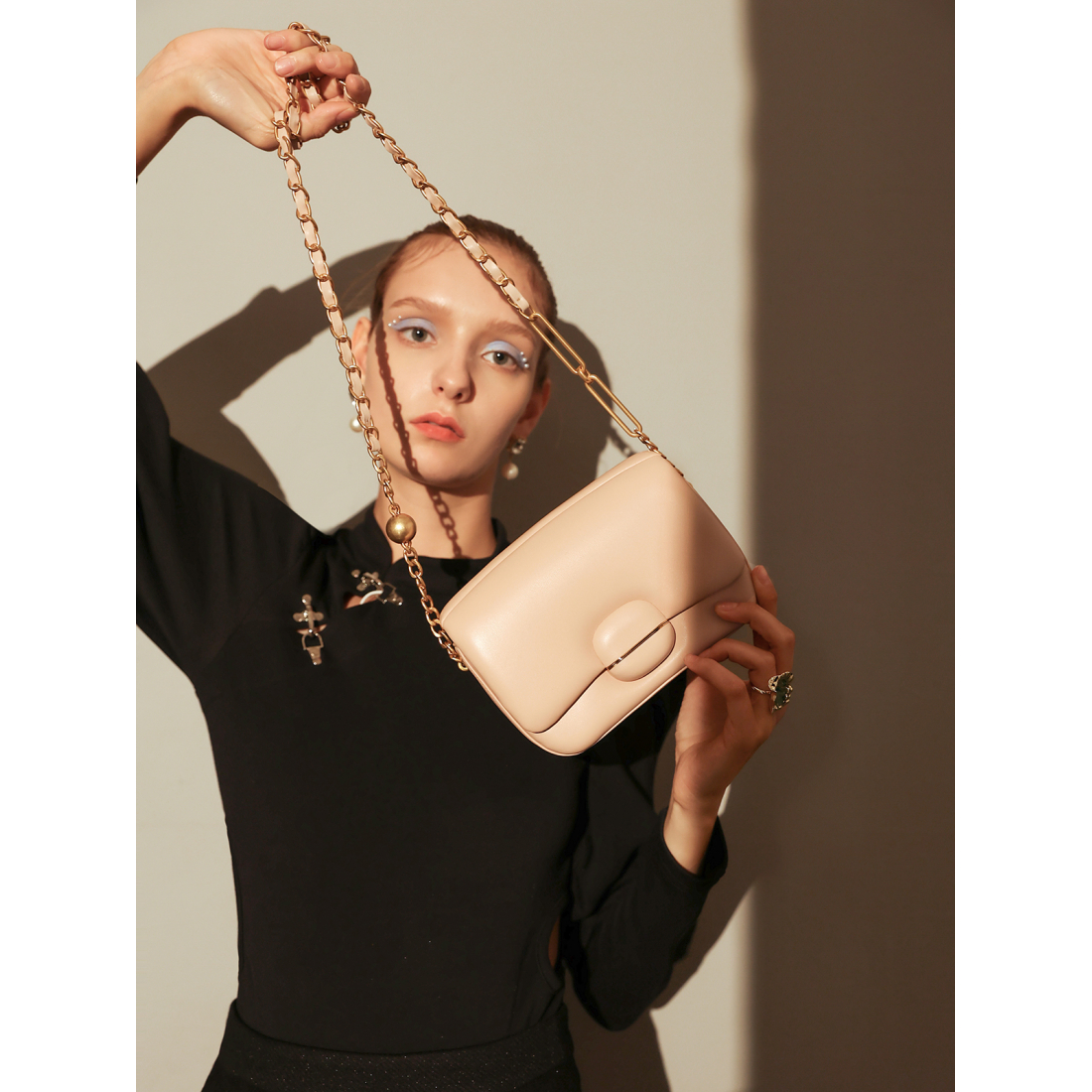 Women's 'Structured Buckle' Shoulder Bag