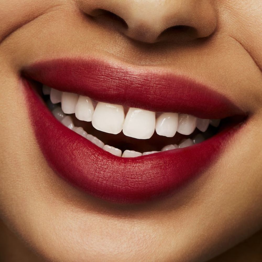 'Powder Kiss' Lippenstift - Dubonnet Buzz 3 g