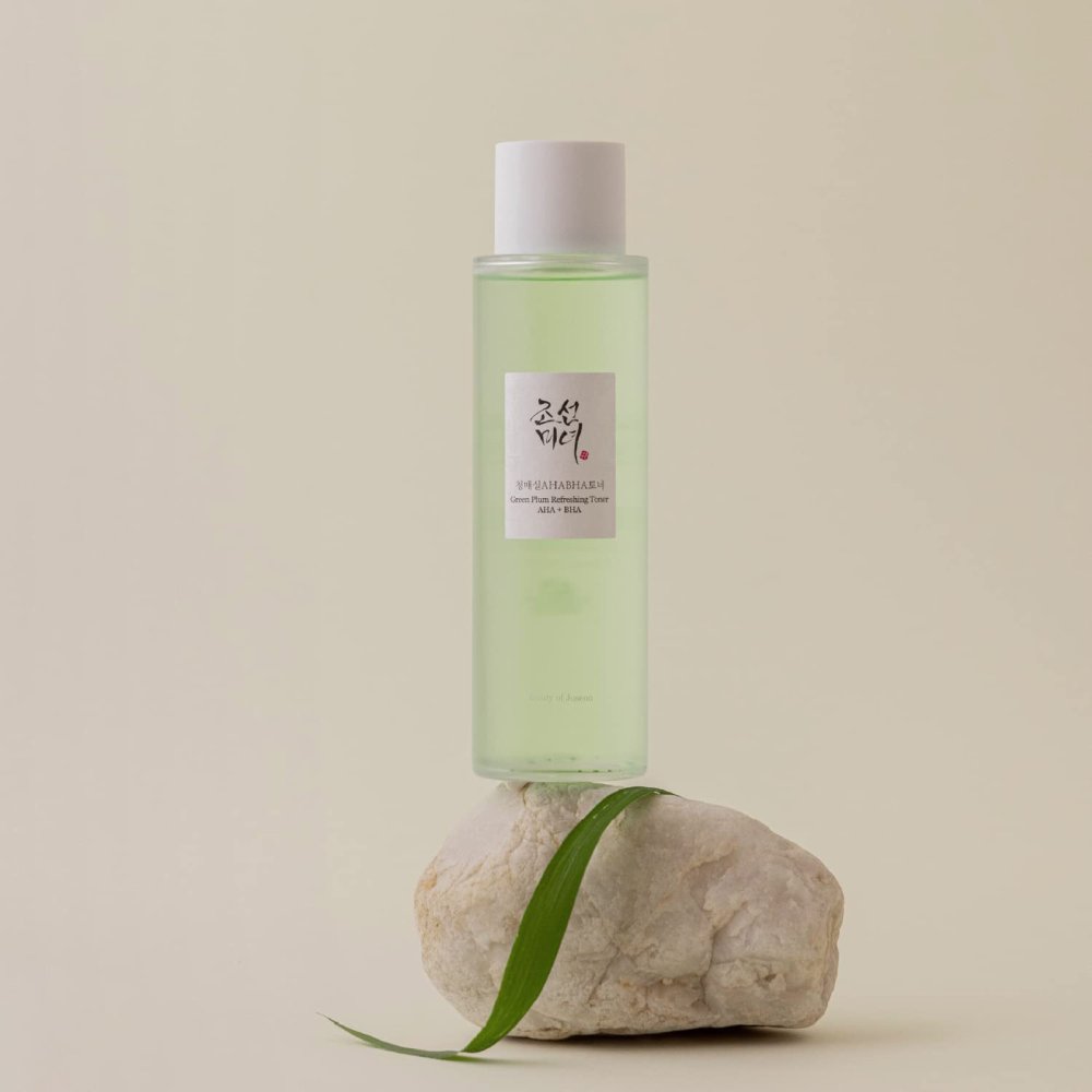 'Green Plum Refreshing AHA + BHA' Facial Toner - 150 ml