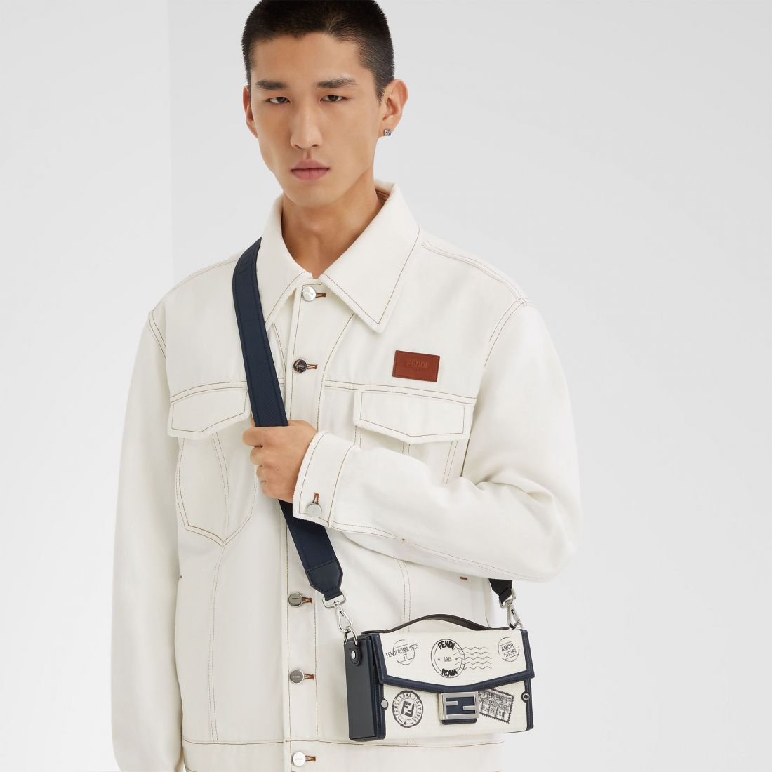 Sac Baguette 'Soft Trunk' pour Hommes