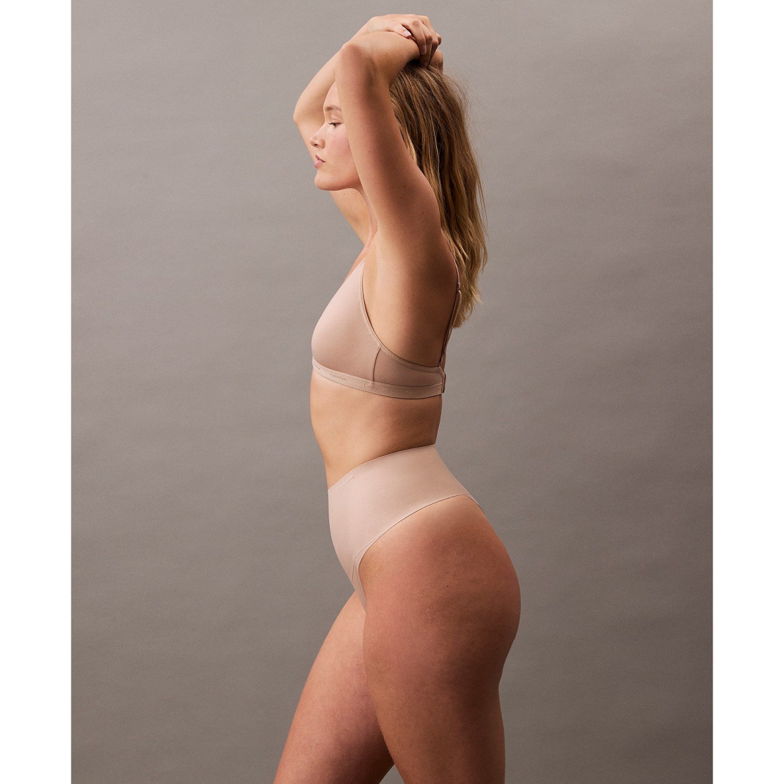 Tanga 'Second Skin Light Smoothing' pour Femmes