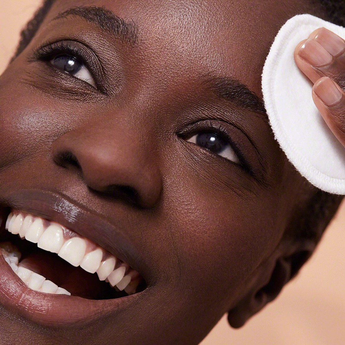 'LumiPeel' Scrubbing Lotion - 150 ml