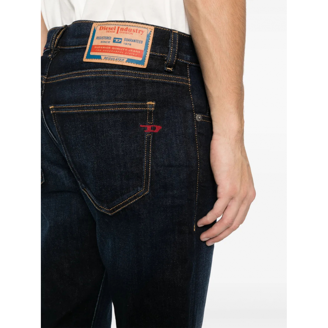 Jeans '2019 D-Strukt Mid-Rise Slim' pour Hommes