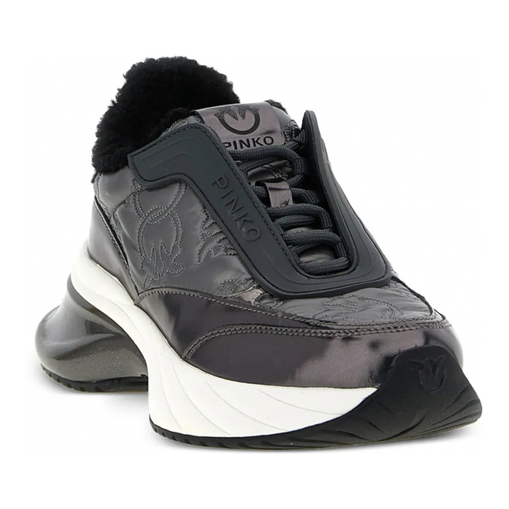 Women's 'Ariel 19' Sneakers