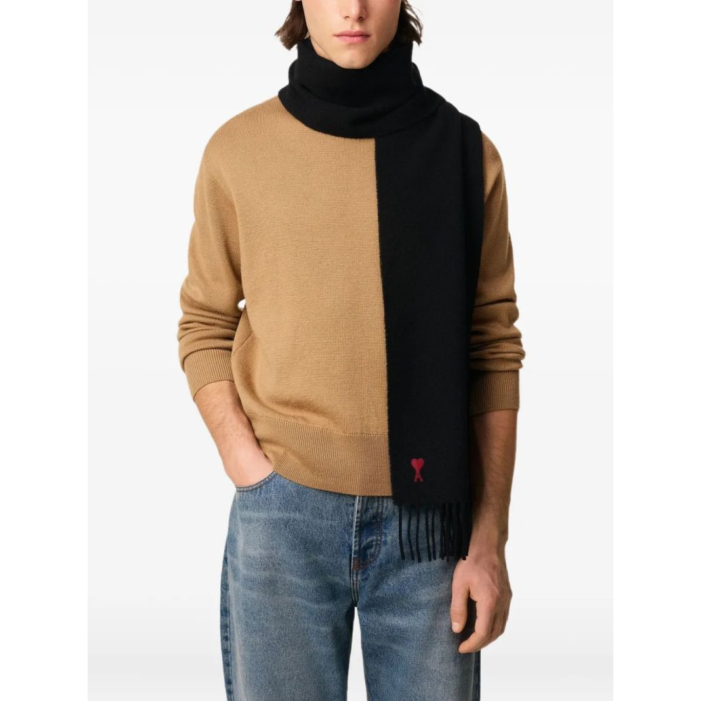 Écharpe en laine 'Heart-Embroidered Fringed' pour Femmes