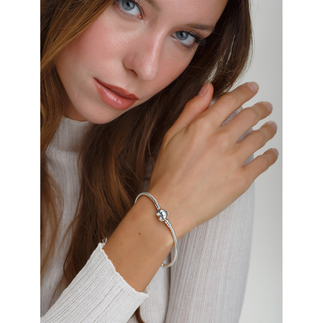 Women's 'Heart Clasp Snake' Bracelet