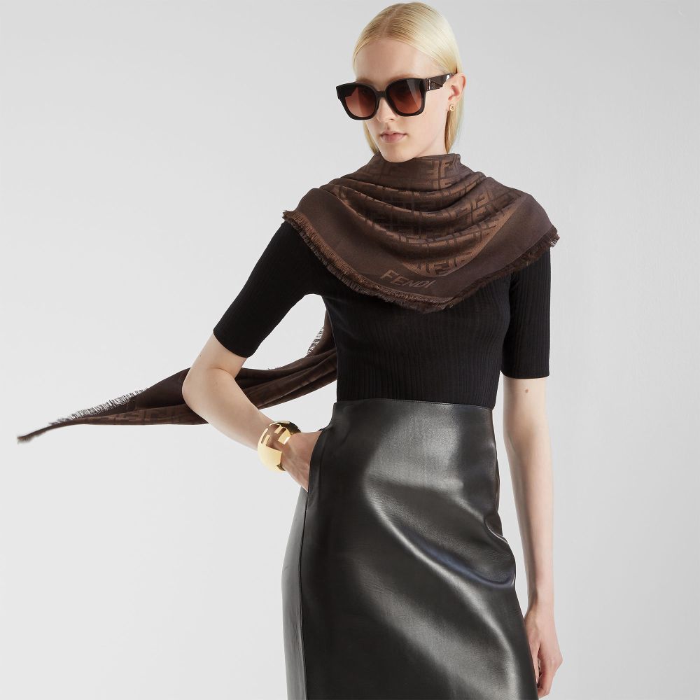 Châle 'FF' pour Femmes