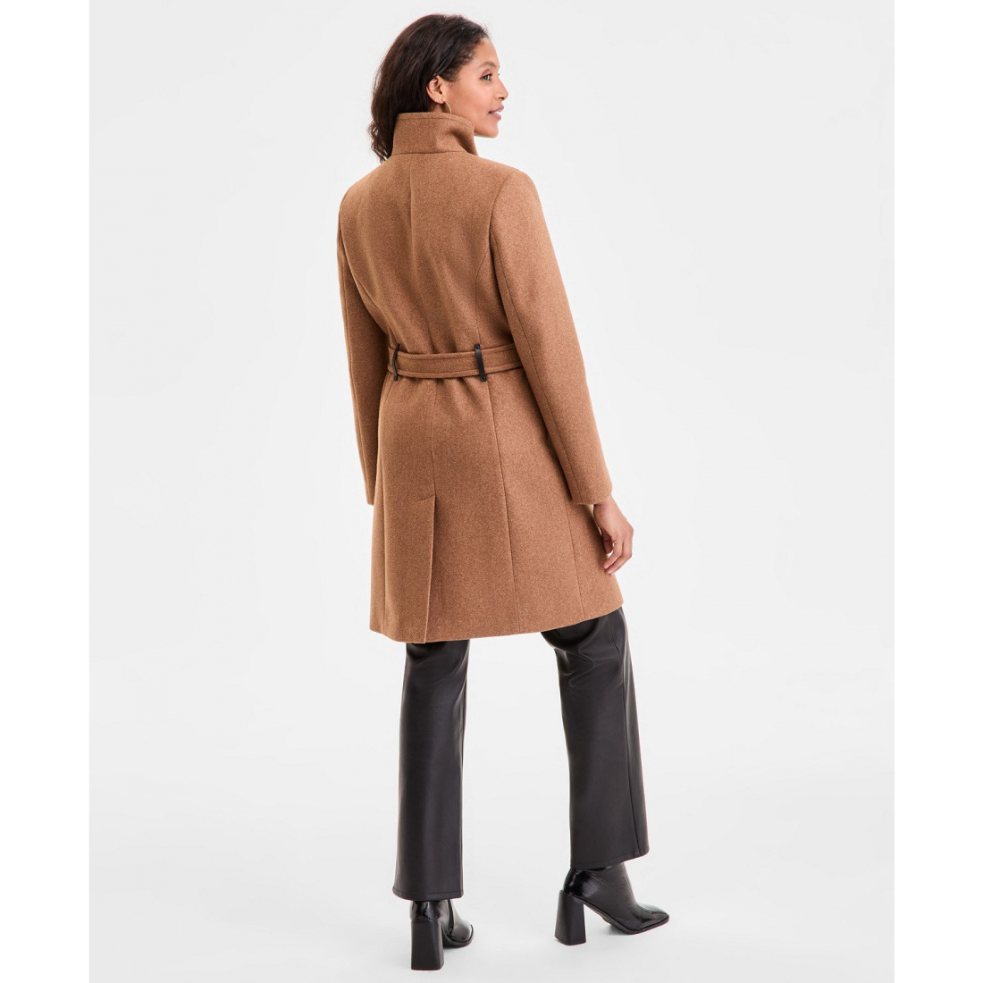 Manteau à ceinture 'Asymmetric Front-Zip' pour Femmes