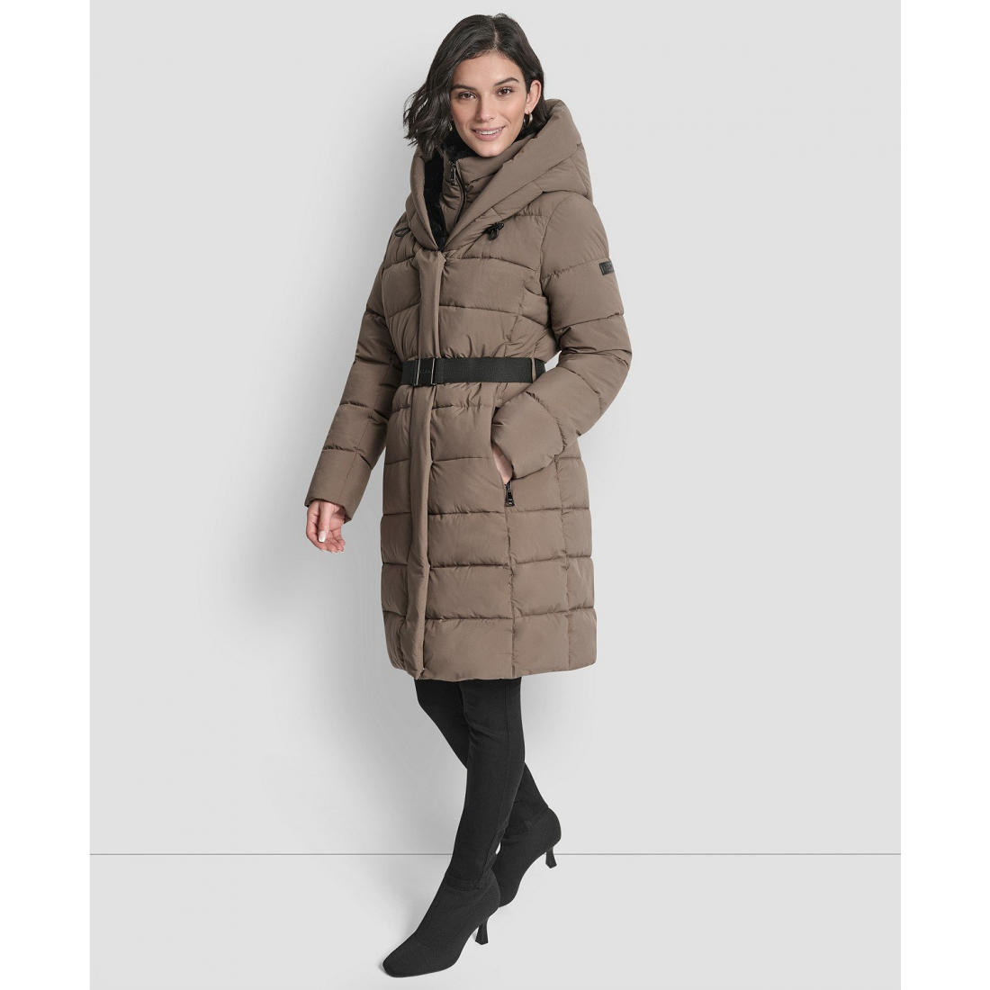Manteau matelassé 'Belted Asymmetrical Zip Front' pour Femmes