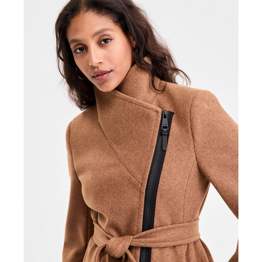 Manteau à ceinture 'Asymmetric Front-Zip' pour Femmes