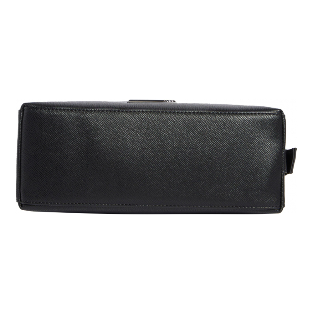 Women's 'Bungalows' Shoulder Bag