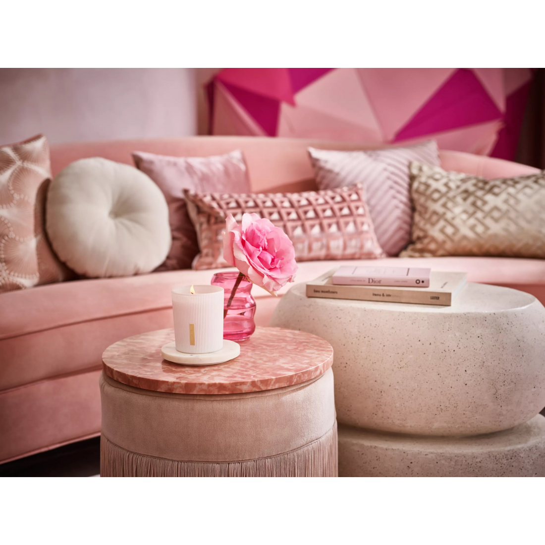 The Ritual Of Sakura' Scented Candle - 290 g