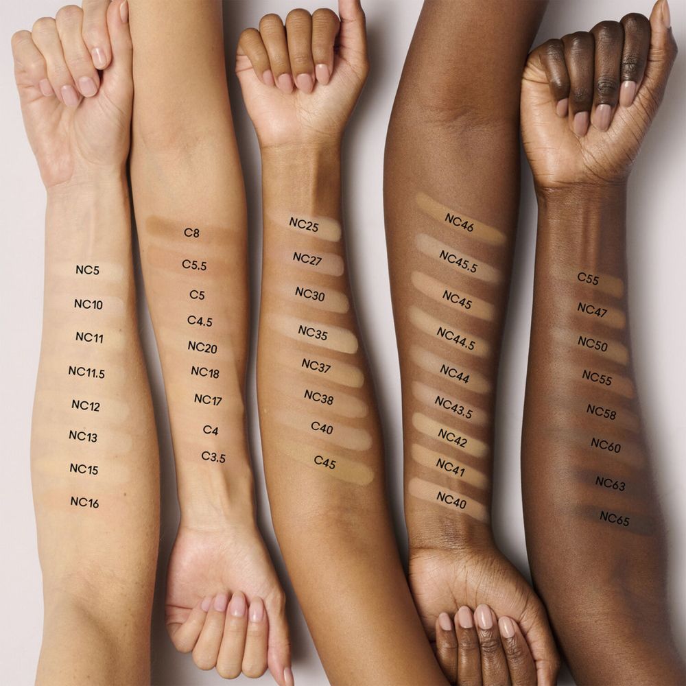 Fond de teint 'Studio Fix Powder Plus' - C4 15 g